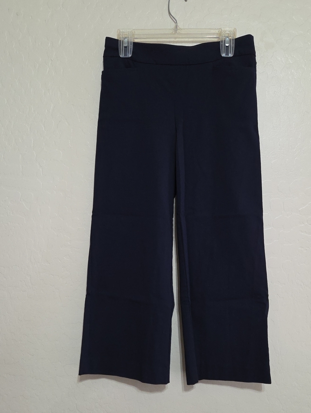 Chico's Navy Wide-Leg Cropped Pants